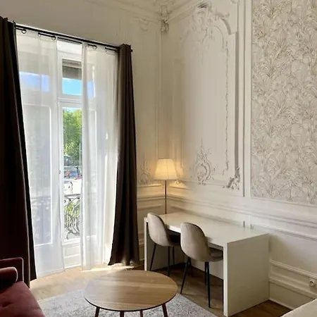 Apartment Casa Cezane - Place De La Comedie, Montpellier