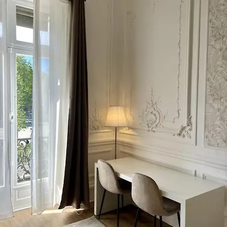 Casa Cezane - Place De La Comedie, Apartment